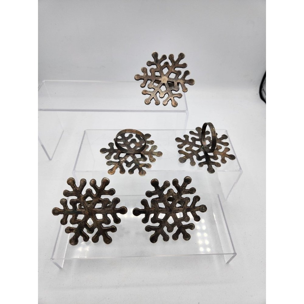 Lot of 5 Vintage Silver Tone Metal Snowflake Christmas Decorative Napkin Rings